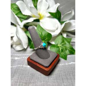 Bague statement en turquoise Kingman et argent sterling, fabrication artisanale Navajo, taille 9, pour un usage quotidien - Product Image 2