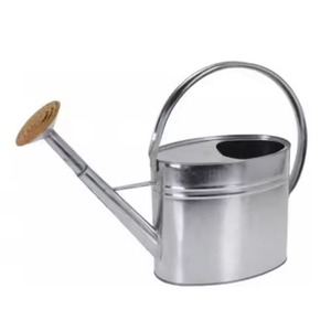 Conception attrayante canette d'eau galvanisée meilleure qualité bidon d'eau de taille personnalisée avec poignée pour outils de jardin - Product Image 6