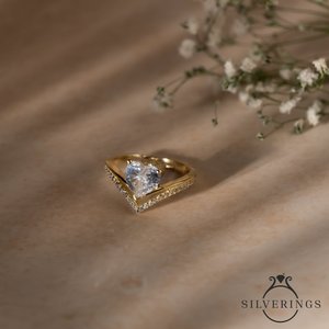 NOVAMART Fine Sterling <b>Silver</b> Rhodium-Plated Geometric Diamond <b>Solitaire</b> Heart <b>Ring</b> for Women's Engagement Wholesale Export - Product Image 4