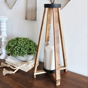 Candelero de madera cónico hecho a mano con impresión personalizable - Product Image 1