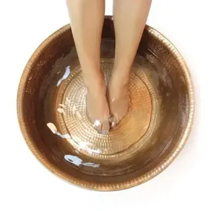 Vente chaude Cuivre Pied Spa Pédicure Bol Brillant Poli En Relief Conception Qualité Supérieure À La Main à Vendre Spa Bol Pour Saloon - Product Image 4