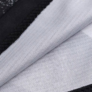 Uniforme de basket-ball pour adultes Ensembles respirants de haute qualité Logo personnalisé 100% Polyester - Product Image 4