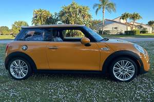 Mini Cooper S Hardtop 2014 d'occasion ~19 800 miles, pack sport, provenance du sud, non modifié - Product Image 2