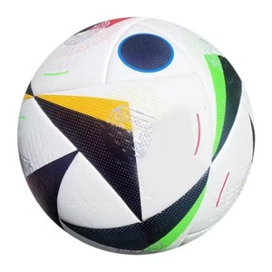 Balón de Fútbol Clásico, Duradero y Ligero para Entrenamiento Deportivo, Tamaño 5, Logotipo Personalizado, Material de PU, Unión Térmica - Product Image 1