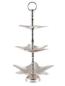 Présentoir à gâteaux et à desserts en aluminium à 3 niveaux Merveilleux Design Argenterie Fait à la main Présentoir à pâtisserie en forme de fleur le plus vendu - Product Image 4