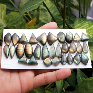 Paire naturelle pour la fabrication de bijoux Paire de boucles d'oreilles Labradorite naturelle Dos plat Cabochon Arc-en-ciel Labradorite Boucles d'oreilles en cristal faites à la main - Product Image 3