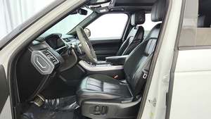 Increíble Range Rover Sport HST AWD 2022 en perfectas condiciones, bajo kilometraje, disponible en stock, ofrecido a una oferta increíble que no querrás perderte - Product Image 5