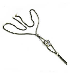 Collar de Plata Oxidada para Mujer con Cristal Transparente, Elegante Pieza de Joyería - Product Image 3