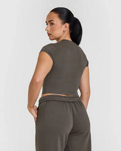 T-shirt pour femmes en gros personnalisé taupe profond 100% coton doux léger respirant élégant concepteur coupe décontractée t-shirt d'entraînement de gymnastique - Product Image 4