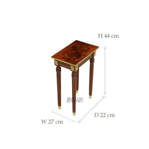 Ensemble de tables gigognes classiques de luxe avec incrustations en bois faites à la main et détails en laiton pour une décoration intérieure élégante - Product Image 4