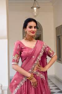 เครื่องเย็บลำดับ Lehenga และงานปักลายสีทองเย็บเต็มแผ่นมีคุณภาพส่งออกแบบอินเดีย - Product Image 6