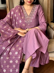 Exclusivo y elegante, asequible, ropa de mujer a la moda, pantalón Kurti Chanderi, tela viscosa Dupatta para ropa informal de primera calidad - Product Image 4