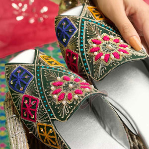 ขวดน้ำลึกสีเขียวหลากสีปักลายเทรนด์แฟชั่นกันลื่นพิมพ์ลายซาตินด้านบนหนังแท้ด้านนอก khussa - Product Image 4