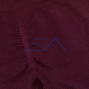 Conjunto de Yoga para Mujer Fabricado en Pakistán - Diseño Sólido con Logotipo Frontal, Transpirable y Ecológico, 2 Piezas, Uso en Exteriores, Poliéster/Spandex - Product Image 4