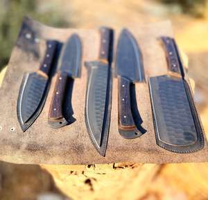 Juego de Cuchillos de Chef Hechos a Medida de Alta Calidad a Precios de Mayoreo, con Mangos de Madera, Juego de 5 Piezas con Funda de Cuero, Recubrimiento Negro - Product Image 5