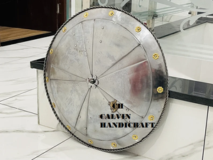 Bouclier rond en acier médiéval Bouclier à pointes en fer Armure Bouclier en métal argenté prêt à la bataille par l'artisanat de Calvin - Product Image 3