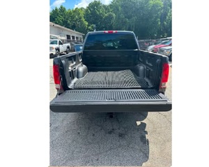 Soigneusement utilisé 2011 GM-C Sierra 1500 SLE Crew Cab SB 4WD à gauche et à droite - Product Image 5