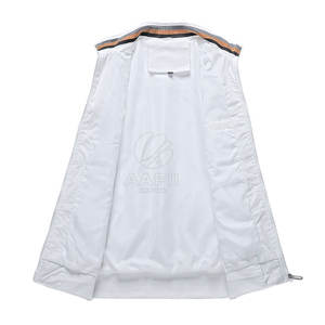 แจ็คเก็ตบอมเบอร์ผู้ชายดีไซน์โดดเด่น ซักได้ ระบายอากาศดี MOQ ต่ำ สำหรับฤดูหนาว มีจำหน่าย - Product Image 3