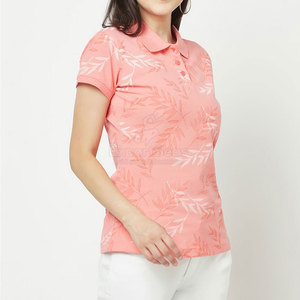 Polo de poliéster transpirable con función de absorción de humedad Polo elegante con diseño minimalista y acabado suave - Product Image 3