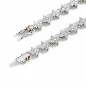 สร้อยคอไข่มุกน้ำจืดหรูหราประดับมอสซาไนต์ทรงครอส ตัดแบบ Emerald Setting เงินแท้ 925 ชุบโรเดียม เครื่องประดับโดดเด่น - Product Image 6