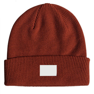 Gorro de Punto Casual Unisex Estilo Y2K, 100% Acrílico, Color Marrón Sólido, con Parche Cuadrado en Blanco, para Invierno - Product Image 3