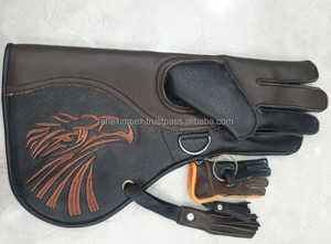 Guante de cetrería de cuero de vaca genuino de doble capa Premium hecho a mano con logotipo bordado Productos de caza - Product Image 5