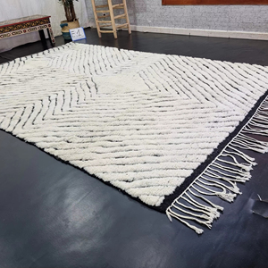 Superbe tapis marocain Beniourain de haute qualité 6x8 blanc noir Design géométrique fait à la main en laine tapis uni taille personnalisée disponible - Product Image 1