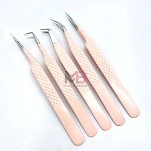 Juego completo de pinzas de extensión de pestañas de acero inoxidable con empuñadura de diamante recubierta de color nude claro al por mayor a granel - Product Image 1