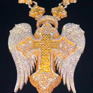 Pendentif de luxe en forme de croix avec ailes d'ange, serti de moissanite jaune et blanche, et perle d'eau de mer, collier hip-hop en argent sterling - Product Image 1