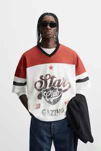 เสื้อกีฬาทีมฟุตบอลสไตล์สตรีทย้อนยุคเสื้อเจอร์ซีย์เล่นฟุตบอลสไตล์อเมริกันวินเทจโอเวอร์ไซส์ผ้าเจอร์ซีย์กันแดดซีดจางสำหรับผู้ชาย - Product Image 4