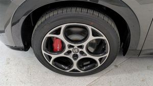 Offre exceptionnelle : Alfa Romeo Tonale Velocé AWD 2024 d'occasion - Product Image 6