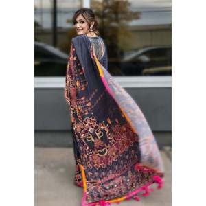 Vestido de Fiesta de Gasa Color Negro Tinta - Product Image 3