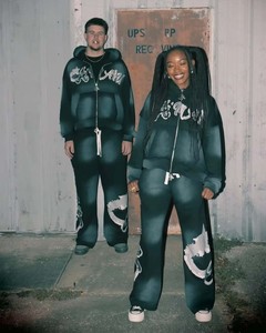 Chándal de invierno de alta calidad para hombre, conjunto de 2 piezas con cremallera, joggers holgados, trajes sostenibles, características bordadas transpirables - Product Image 1