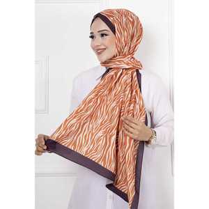 Écharpe hijab en terracotta foncé à motif zèbre, accessoire traditionnel de vêtements musulmans - Product Image 2