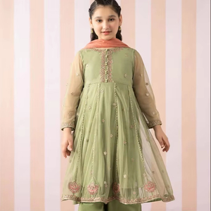 Elegante bebé niña formal Lehenga Choli con capas de organza y bordado de espejo tela acrílica para eventos culturales - Product Image 1