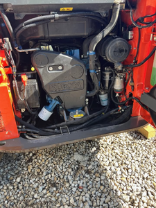 Chargeuse sur pneus Kubota SSV75 74HP avec levage vertical hydraulique à vendre - Product Image 6