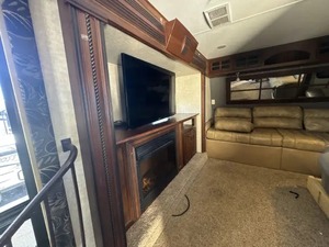 Used 2014 Keystone A-l-p-i-n-e 3620FL Rv Travel Camper Trailer Home - Product Image 3