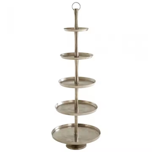 Elegante soporte de metal para pasteles de 5 niveles con características decorativas para resaltar pasteles y postres de Decor IMPEX - Product Image 2