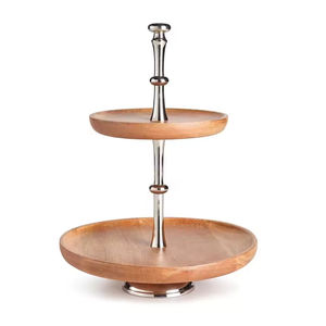 อุปกรณ์ตั้งโชว์เค้กไม้มะม่วงสีธรรมชาติ3ชั้นดีไซน์คลาสสิก - Product Image 2