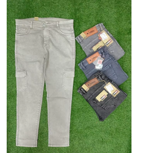 Pantalon de survêtement respirant pour homme avec design utilitaire et coupe décontractée idéal pour les sports de voyage ou le confort quotidien indien Suppler - Product Image 1