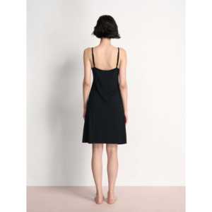 ชุดนอนผ้าซาตินลูกไม้ลายสวยหรูสำหรับผู้หญิง พร้อมเสื้อคลุมผ้าซาตินสำหรับฤดูร้อน ระบายอากาศได้ดี เซ็กซี่ ผลิตตามแบบ ODM ผ้าโมดอล - Product Image 1