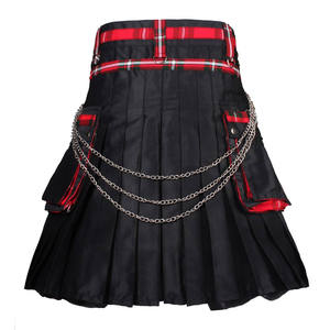Kilt utilitaire noir de style gothique écossais avec un tablier avant en tartan Macgregor et des chaînes 2026 - Product Image 2