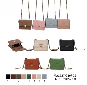 Borsa a Tracolla in Pelle con Catena per Donna - Product Image 1