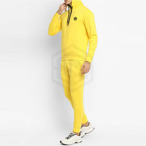 Chándales de ropa informal para hombre superventas de 2024 con pantalones y pantalones cortos con estampado de logotipo personalizado, trajes para correr - Product Image 1