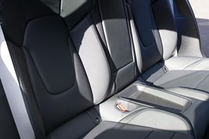 รถยนต์มือสอง พวงมาลัยซ้าย/ขวา ปี 2024 โพล์ริช ไทคาน ทูโร่ เอส - Product Image 2