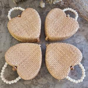 SUMMER TRAVEL USE HANDBAG: HANDMADE VIETNAM RATTAN BAG FASHION TOTE ECO FRIENDLY. - Product Image 4