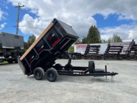 Remorque benne basculante robuste 6 x 12 d'occasion, attelée à un tracteur, remorque benne basculante hydraulique, meilleur prix en stock