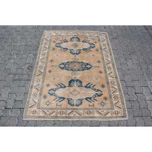 Alfombra Turca Vintage, Alfombra de Lana Azul del Suroeste de 4.2x5.6 pies - Product Image 1