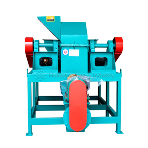 Équipement de concassage de broyeur à cage compacte adapté au <span class=keywords><strong>compost</strong></span> de fermentation du fumier de bétail et au broyage des déchets organiques - Product Image 1