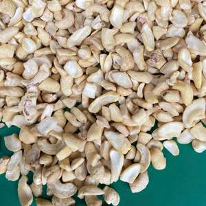 Fabrication de noix de cajou au Vietnam noix de cajou grillées salées avec peau 20 Kg exportées en gros vers l'Asie, l'UE, le Moyen-Orient - Product Image 1